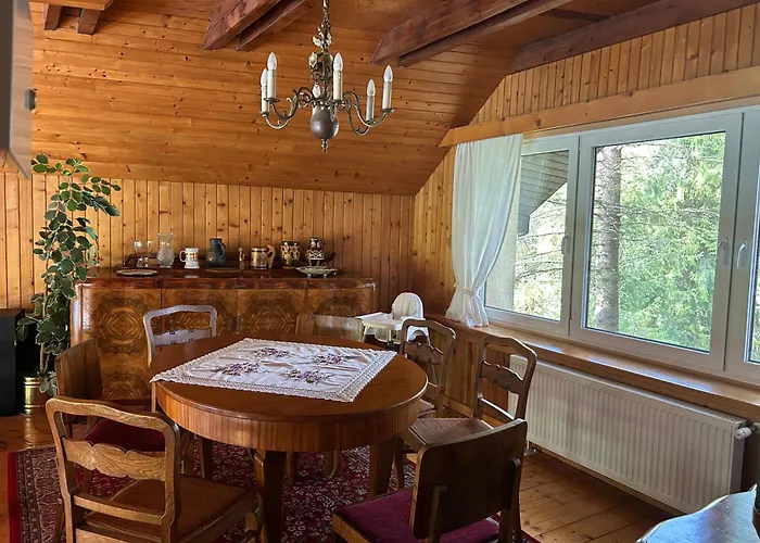 Dom Na Topolowej أوسترون